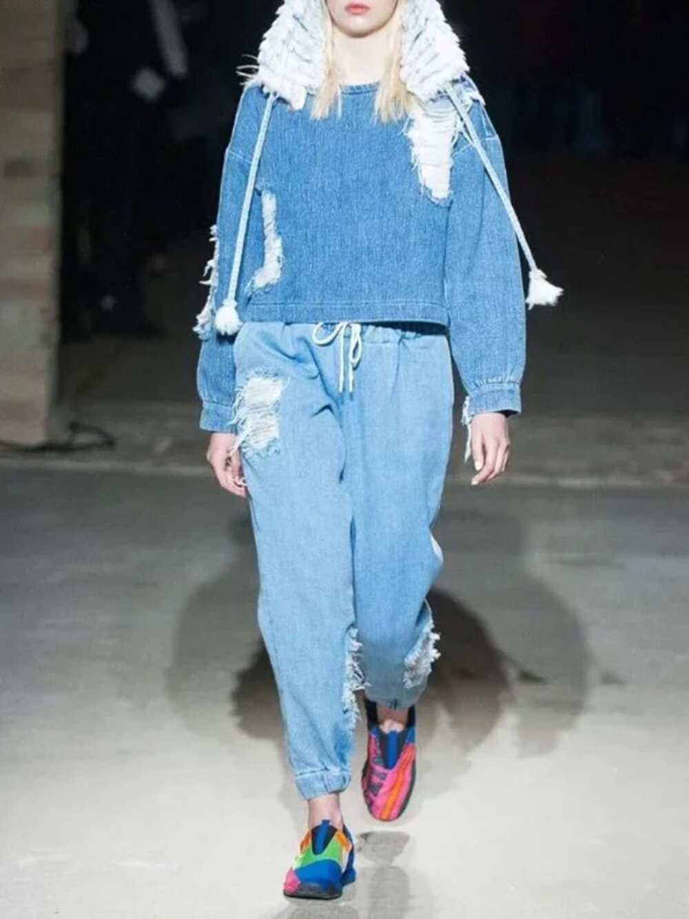 Designer Fall-Winter 2018 Ready-To-Wear Collection Distressed Denim Top Sweater